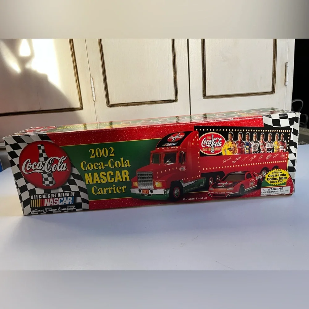 Collectible 2002 Coca-Cola NASCAR Carrier with Car & lights Semi Truck